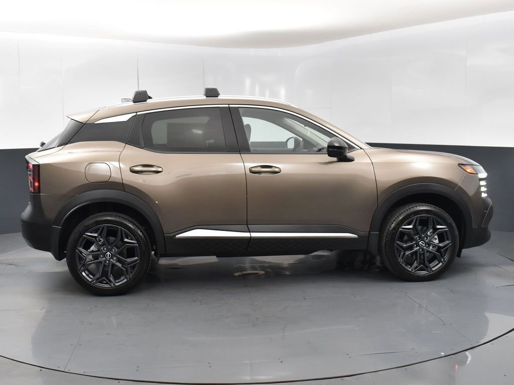 New 2026 Nissan Kicks SR w/ Illumination Package image 8