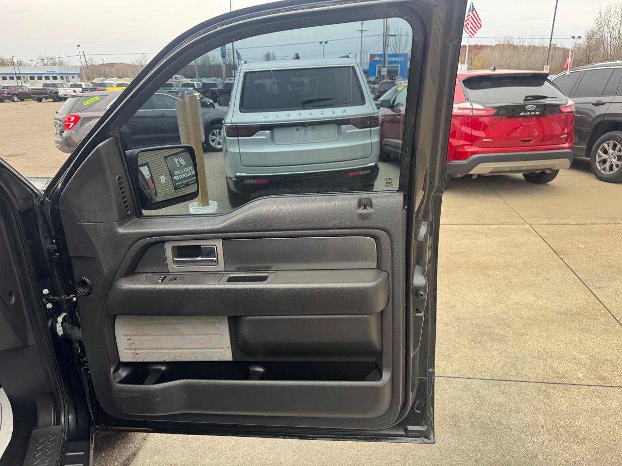 Used 2013 Ford F150 FX4 w/ Mid Equipment Group AWD/4WD image 14