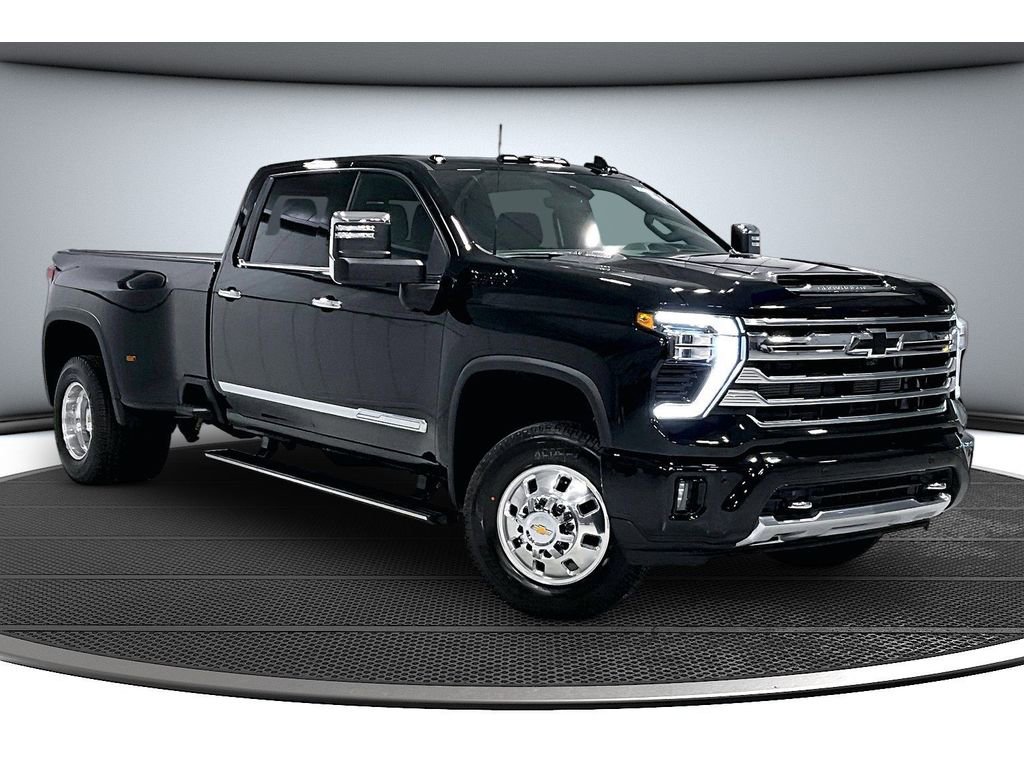 New 2026 Chevrolet Silverado 3500 High Country w/ High Country Premium Package image 2