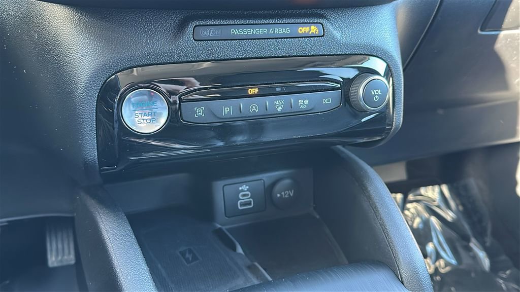 Used 2024 Ford Escape Platinum image 22