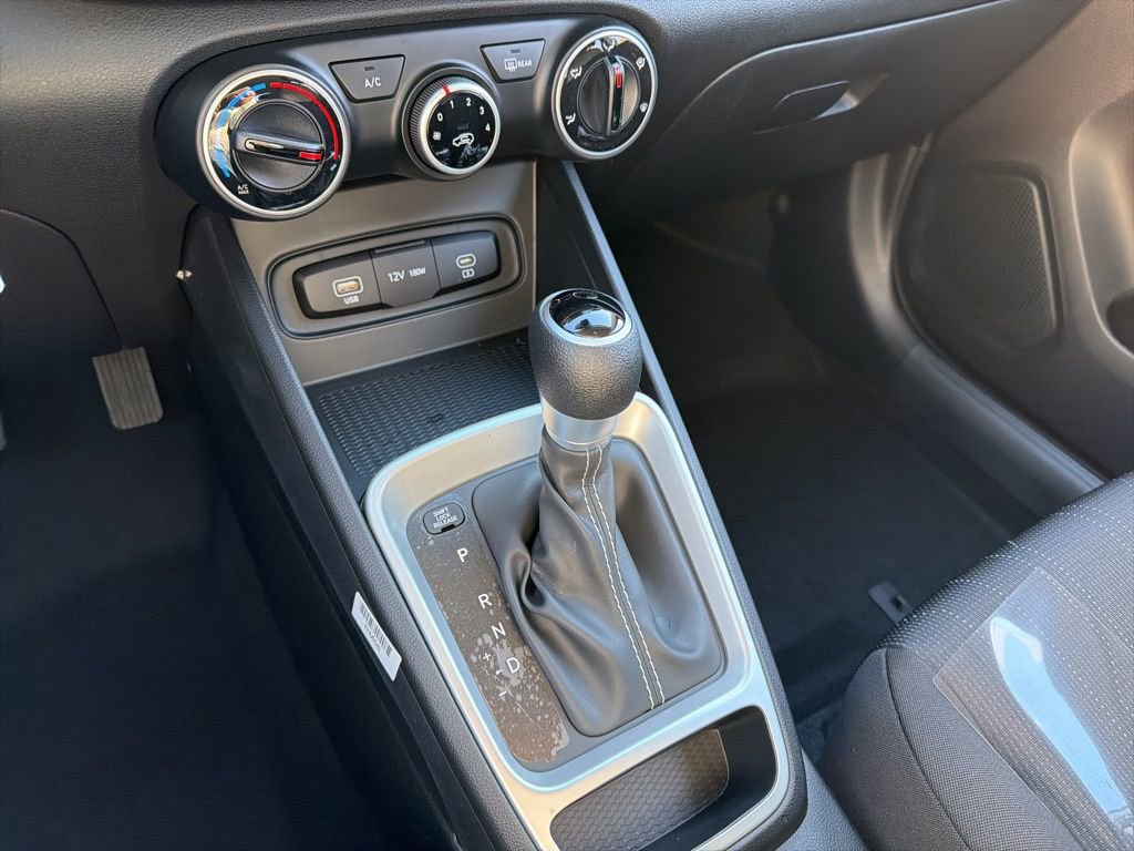 New 2026 Hyundai Venue SE image 23