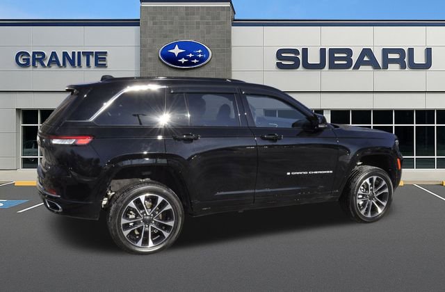 Used 2024 Jeep Grand Cherokee Overland w/ Luxury Tech Group IV image 11