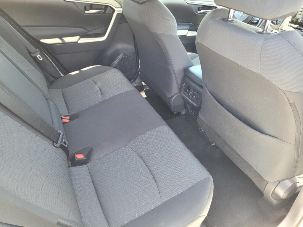 Used 2020 Toyota RAV4 XLE w/ Convenience Package AWD/4WD image 19