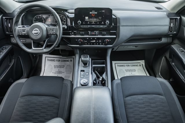 Used 2025 Nissan Pathfinder SV AWD/4WD image 24