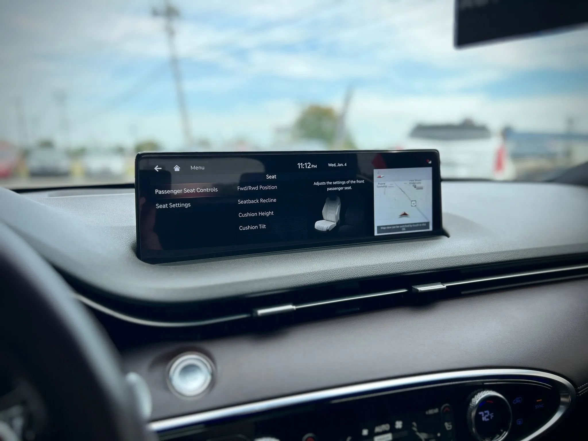 Used 2022 Genesis GV70 2.5T w/ Advanced Package image 27