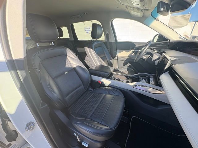 Used 2024 Lincoln Nautilus Reserve image 41