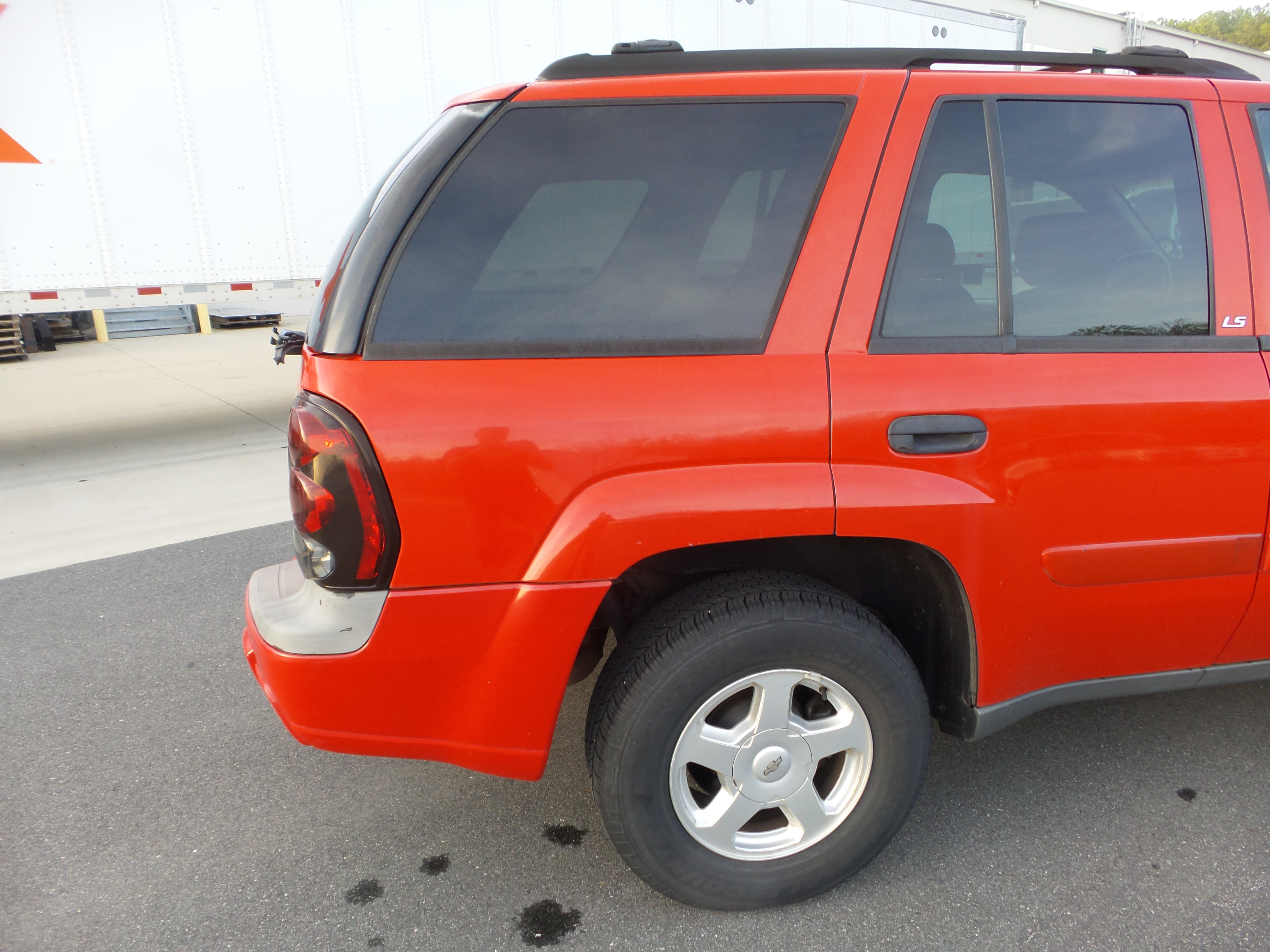 Used 2002 Chevrolet TrailBlazer LS w/ Preferred Equipment Group RWD image 14