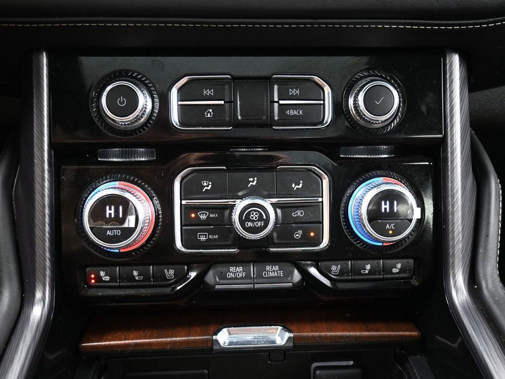 Used 2023 GMC Yukon XL Denali Ultimate image 18