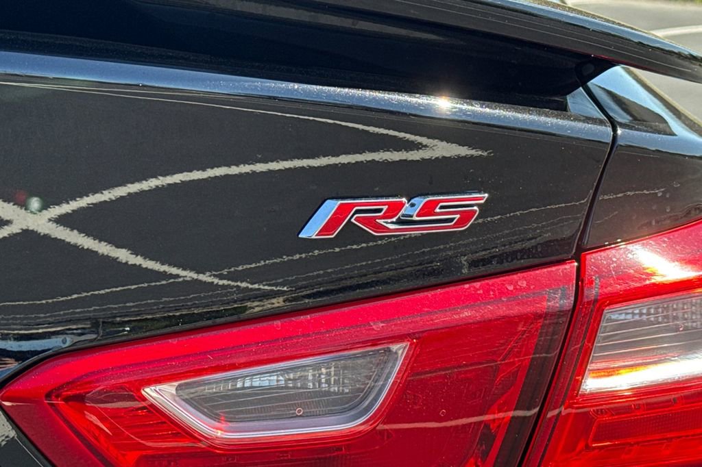 Used 2025 Chevrolet Malibu RS FWD image 13