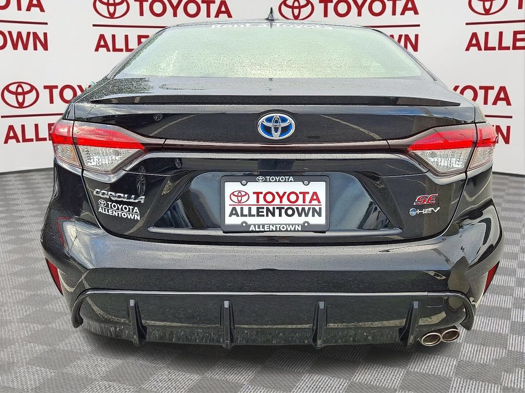 Used 2025 Toyota Corolla SE AWD/4WD image 7