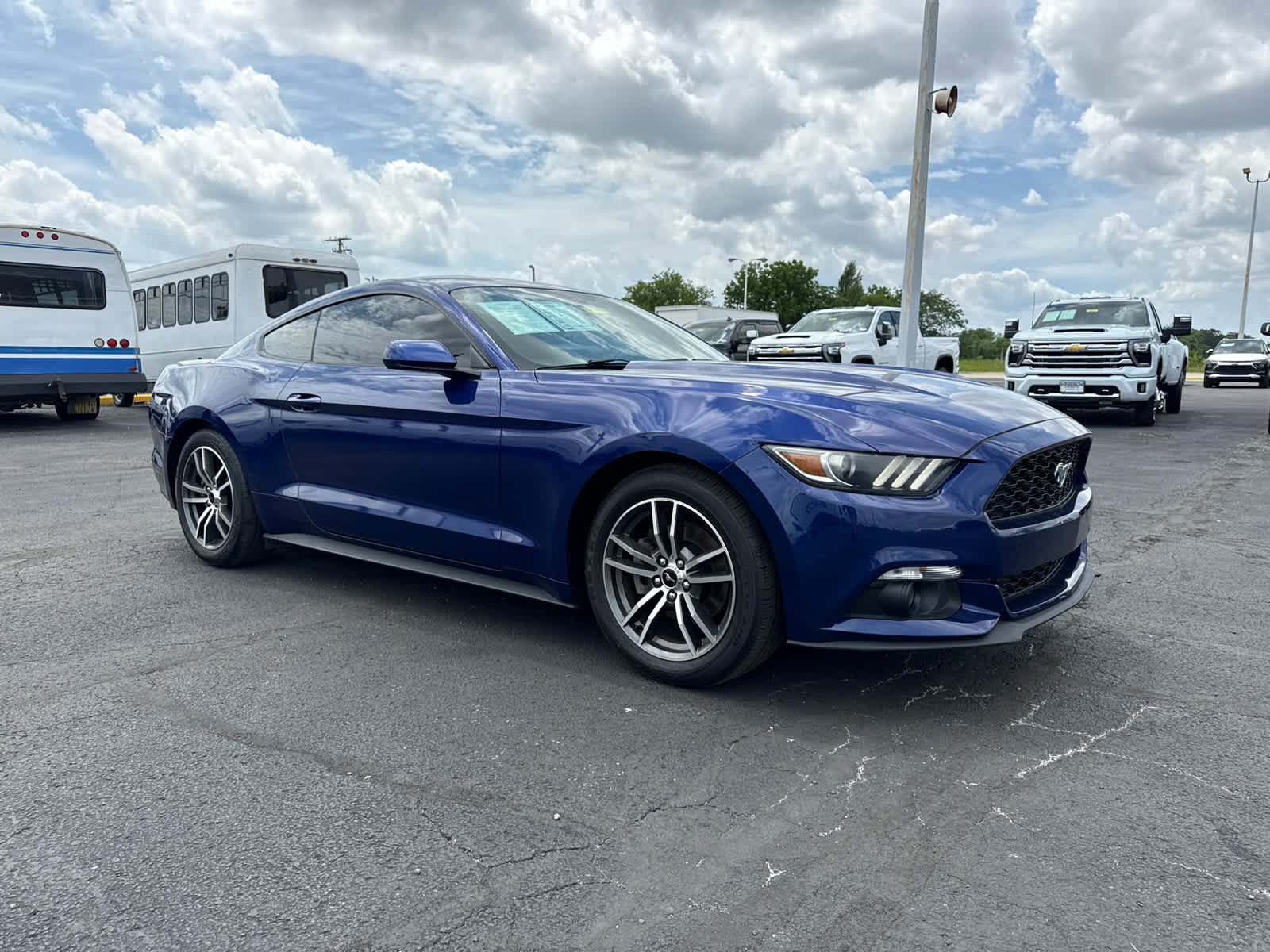 Used 2016 Ford Mustang Coupe RWD image 7