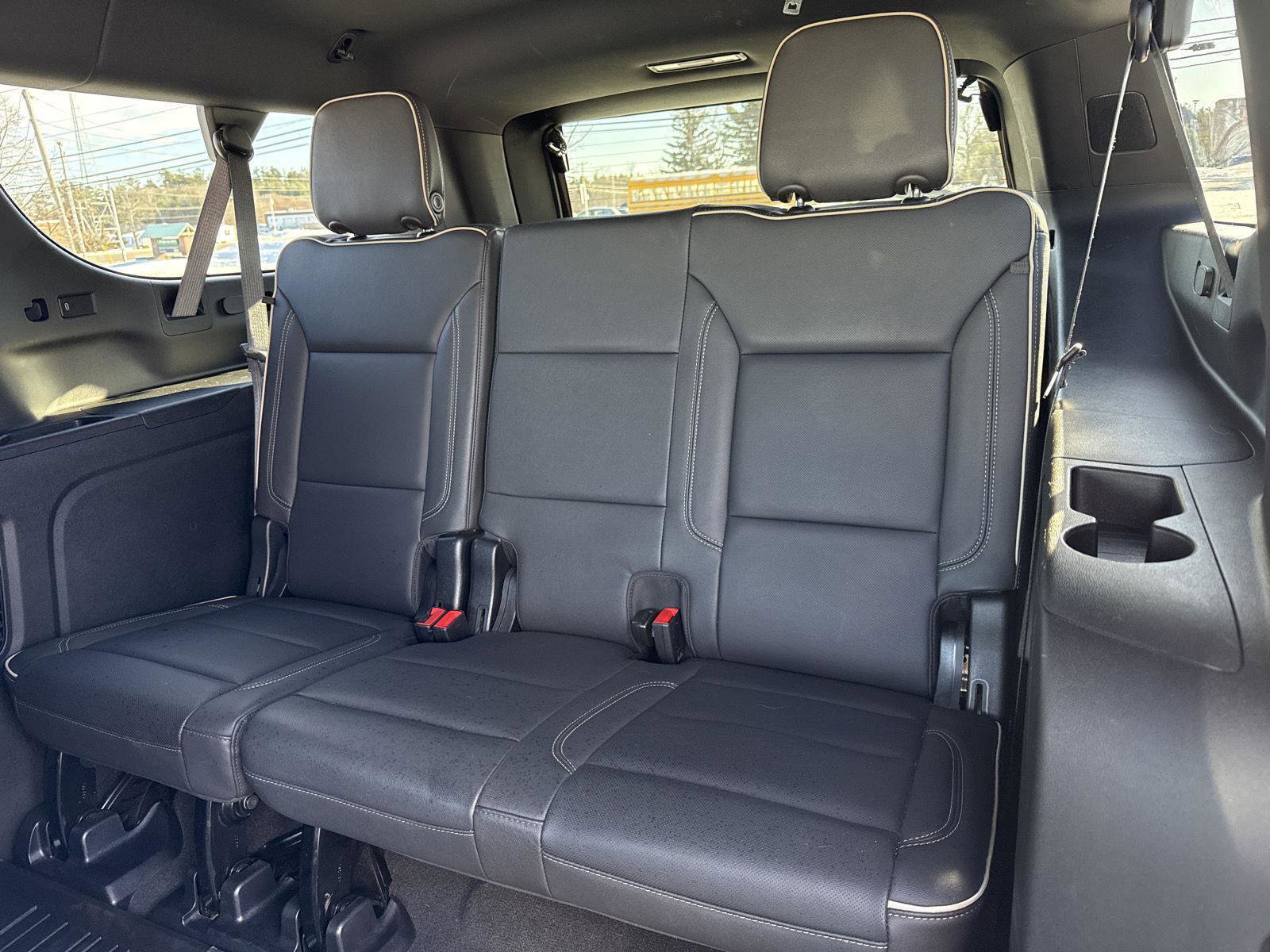 Used 2024 GMC Yukon XL SLT image 14