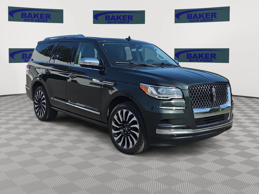 Used 2022 Lincoln Navigator Black Label AWD/4WD image 3