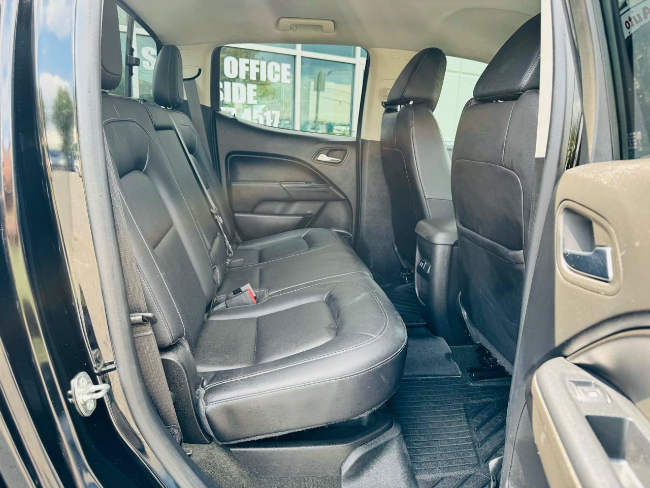 Used 2016 Chevrolet Colorado LT w/ Midnight Edition AWD/4WD image 33