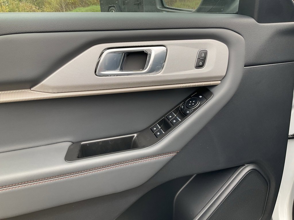 New 2026 Ford Explorer Active image 15