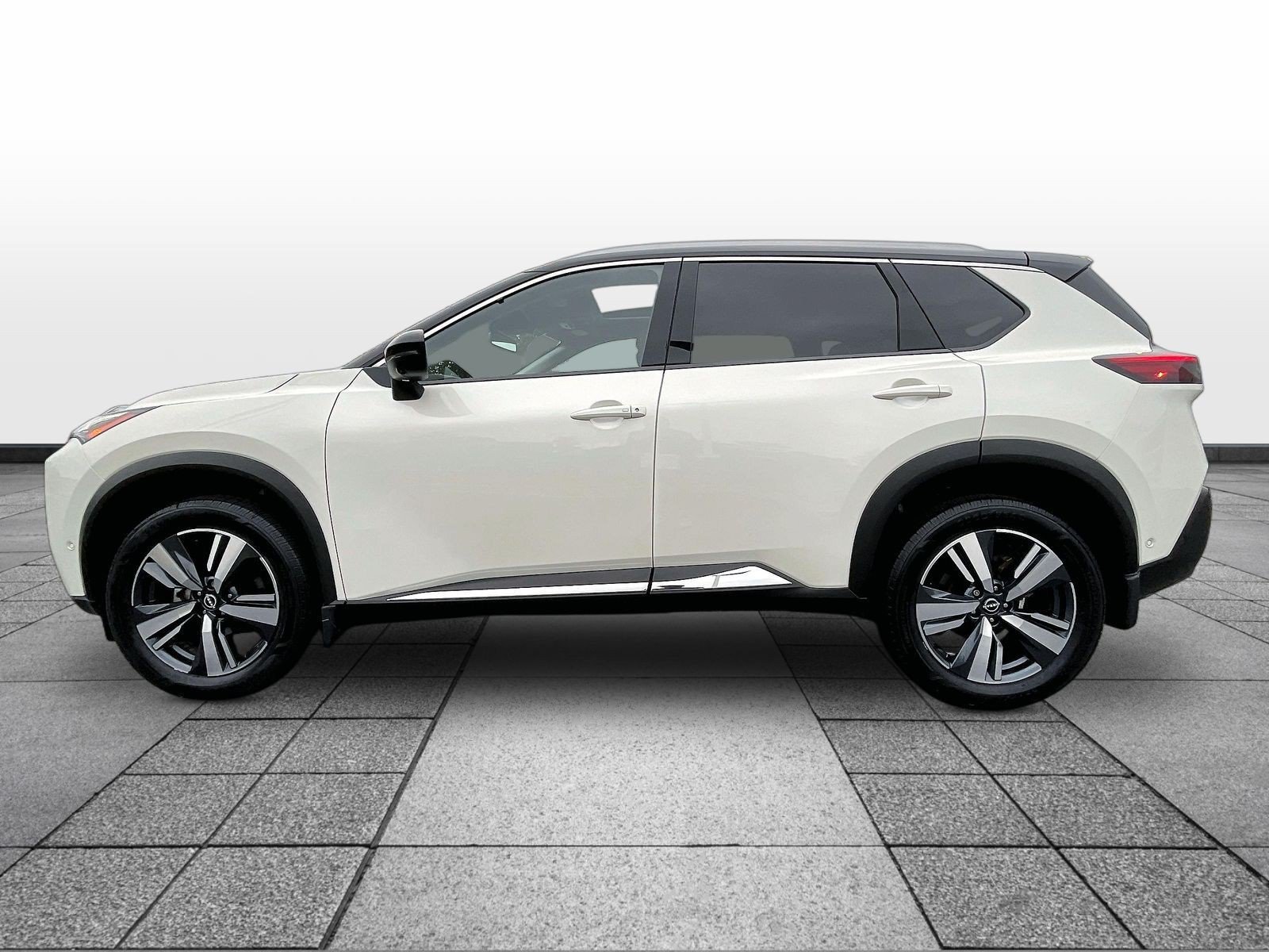 Certified 2023 Nissan Rogue SL w/ SL Premium Package AWD/4WD image 8