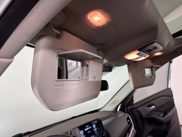 Used 2023 Nissan Rogue SL w/ SL Premium Package FWD image 37