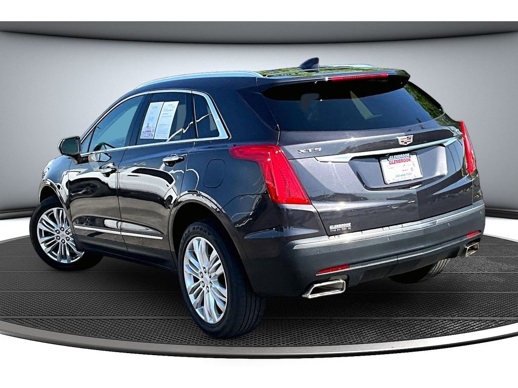 Used 2018 Cadillac XT5 Premium Luxury FWD image 2