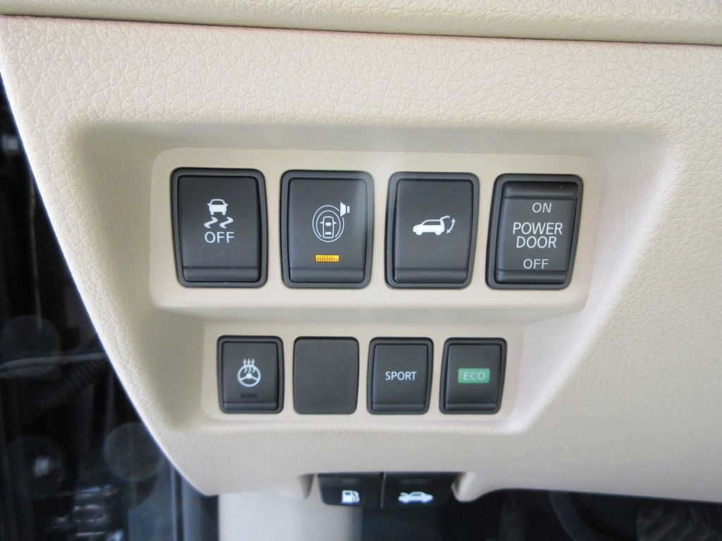 Used 2017 Nissan Rogue SV w/ SV Premium Package FWD image 23