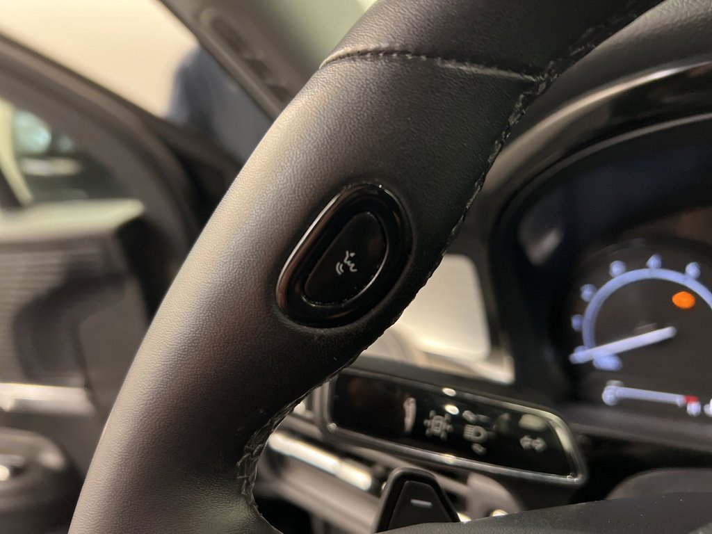 Used 2022 Lincoln Corsair AWD w/ Equipment Group 101A image 20