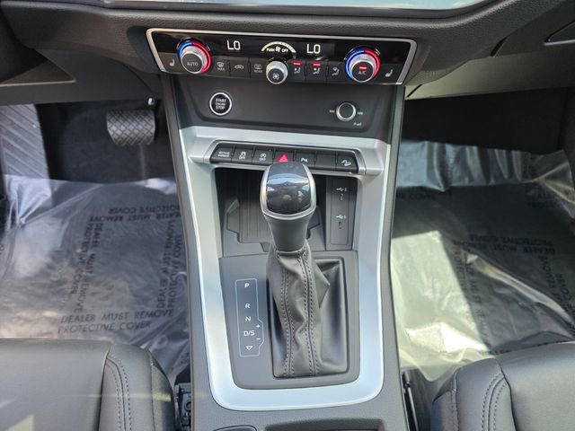 Used 2024 Audi Q3 2.0T Premium Plus w/ Premium Plus Package AWD/4WD image 26