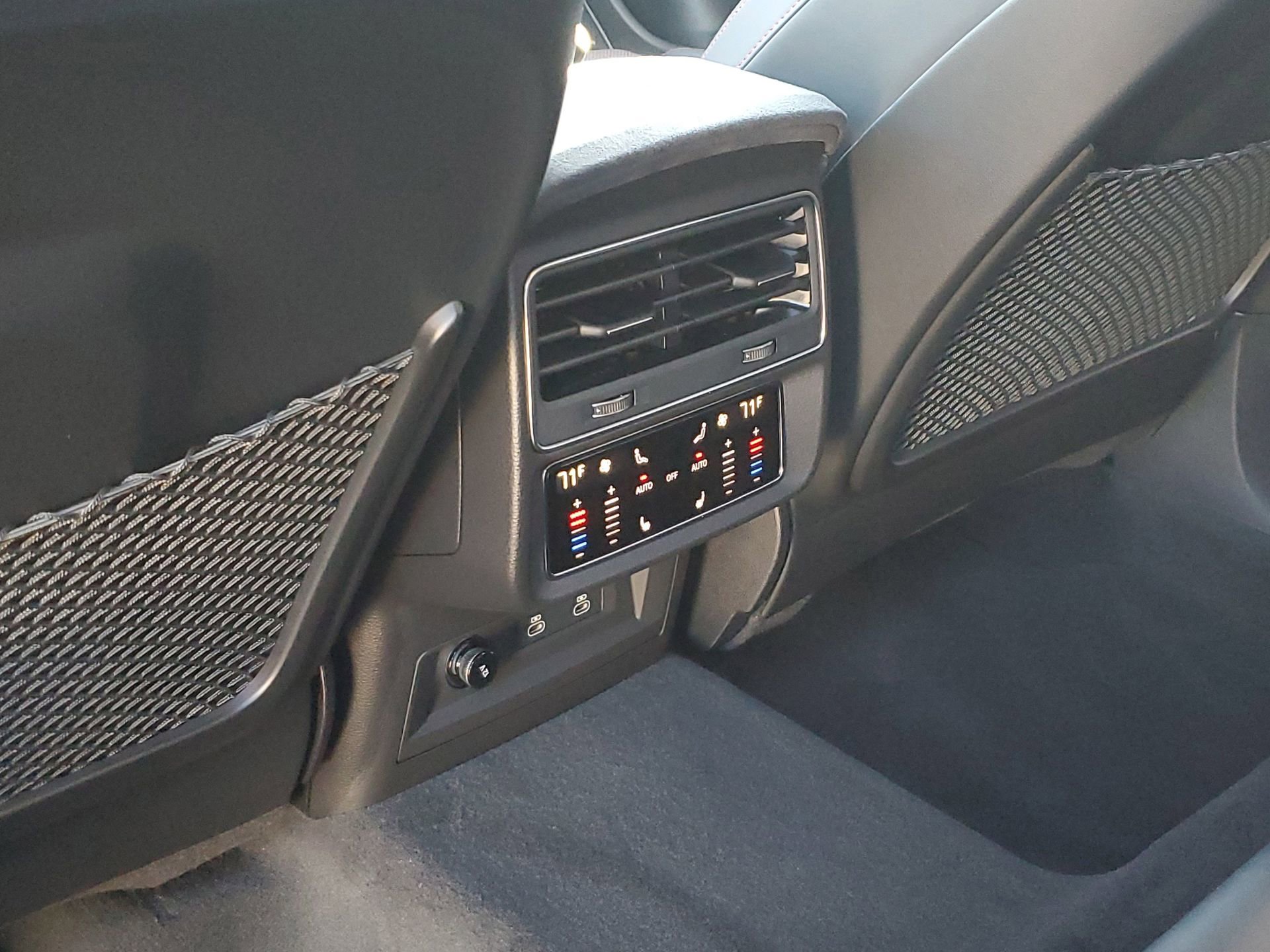 New 2026 Audi RS Q8 performance image 13