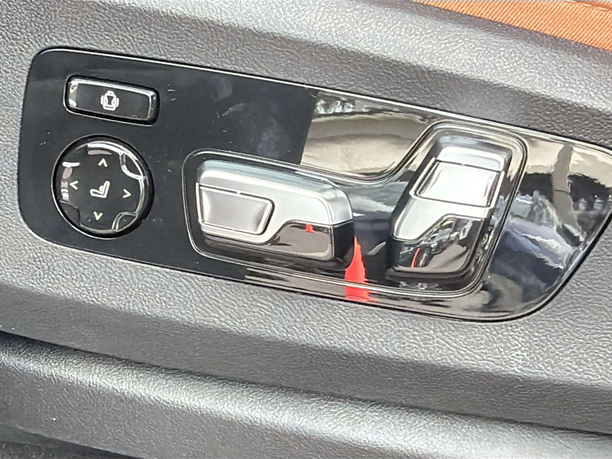 New 2026 BMW X5 xDrive50e image 24