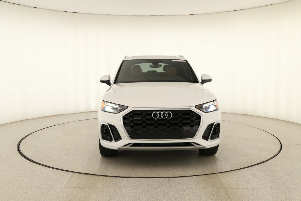 Certified 2024 Audi Q5 2.0T Premium w/ Convenience Package AWD/4WD image 11