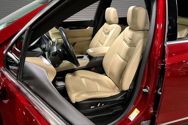Used 2018 Cadillac XT5 Luxury w/ Driver Awareness Package AWD/4WD image 21