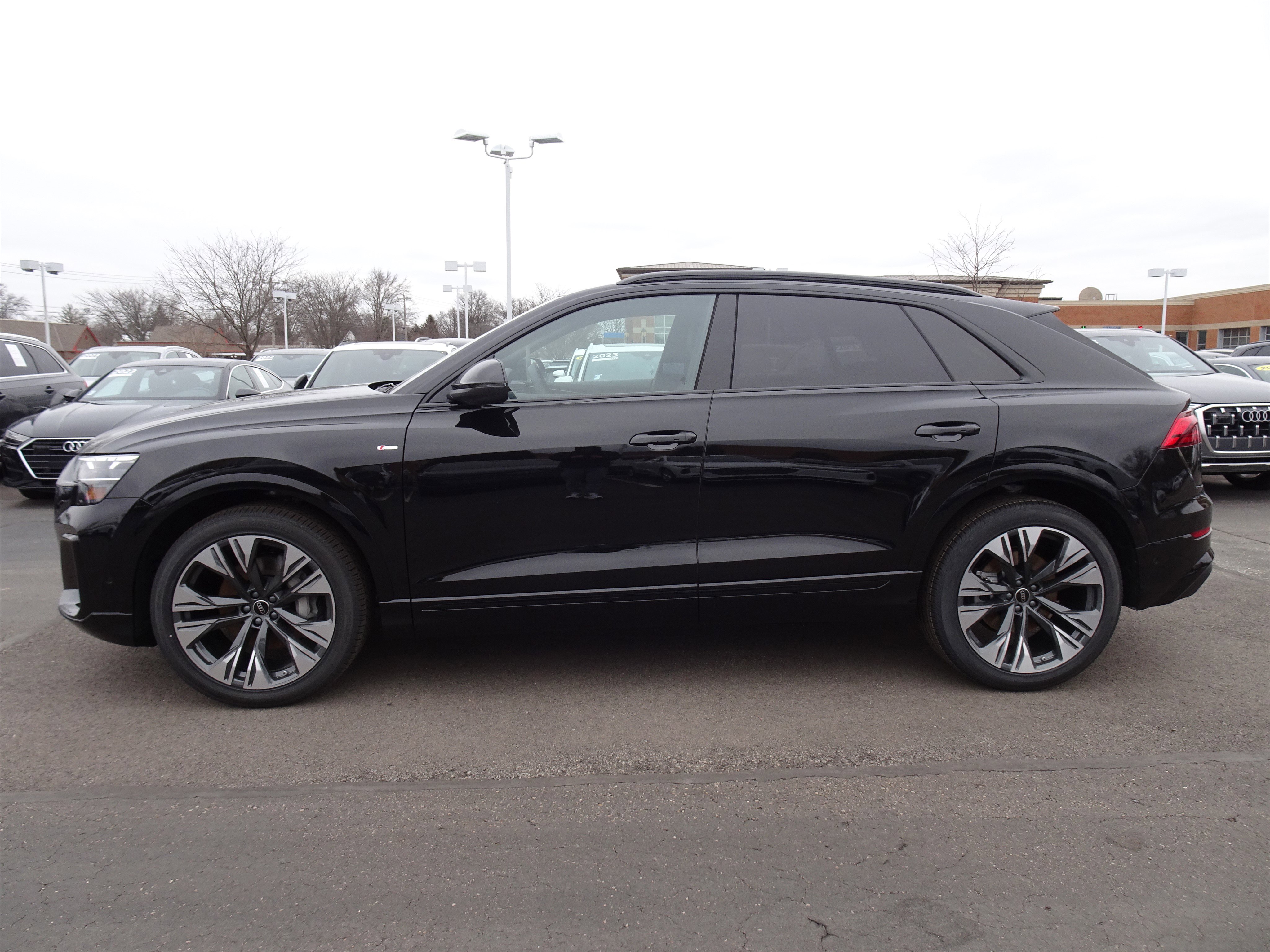 New 2026 Audi Q8 Premium Plus image 2