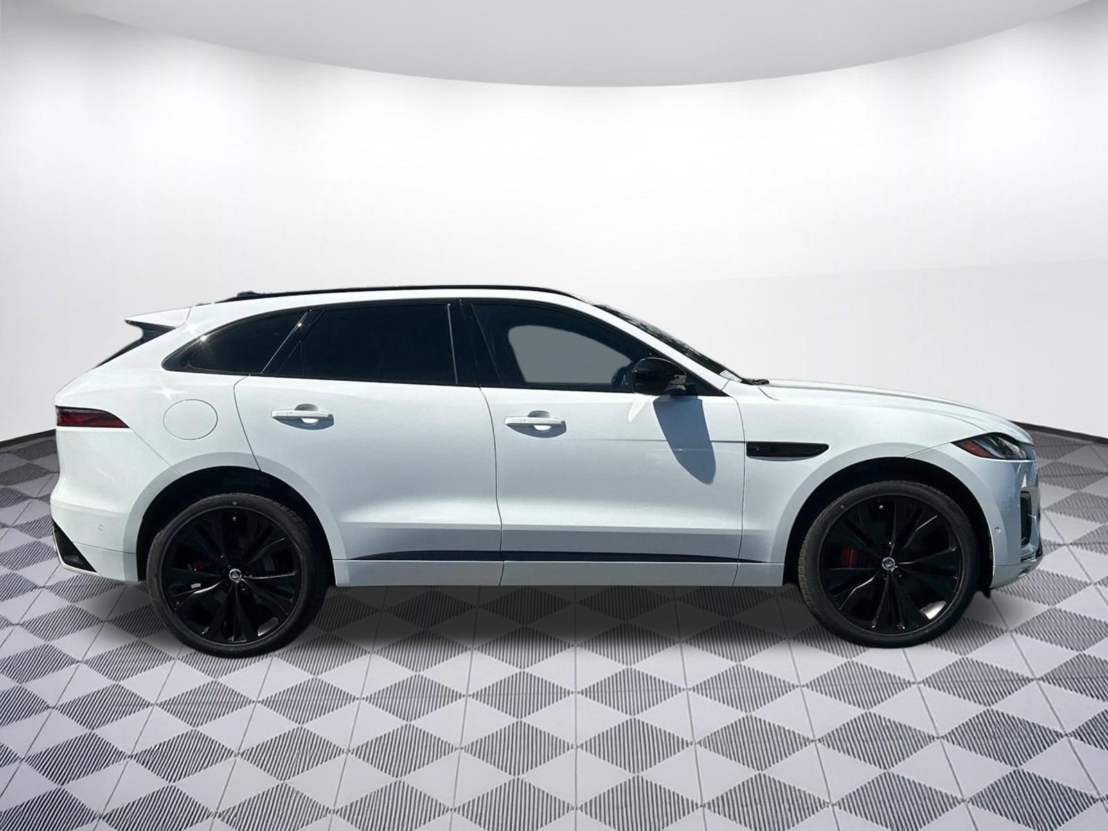 New 2026 Jaguar F-PACE R-Dynamic S AWD/4WD image 7