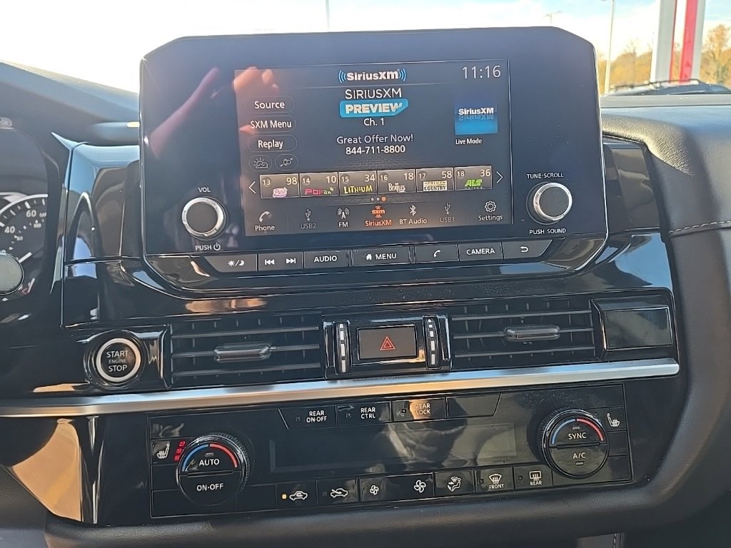 Used 2022 Nissan Pathfinder SV w/ SV Black Package image 18