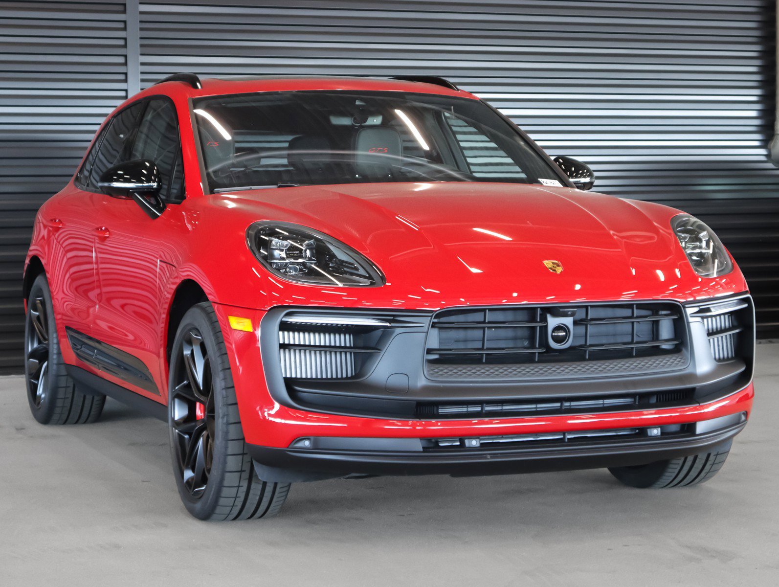 Used 2026 Porsche Macan GTS image 7