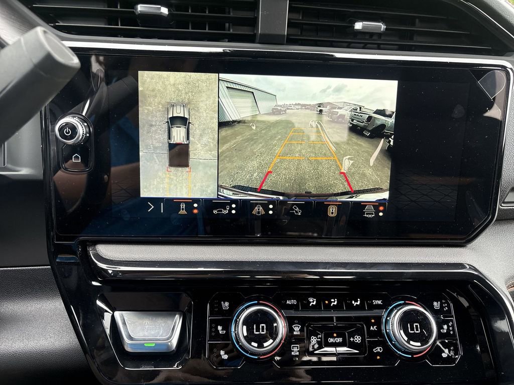 New 2026 GMC Sierra 2500 AT4 w/ Technology Package AWD/4WD image 15