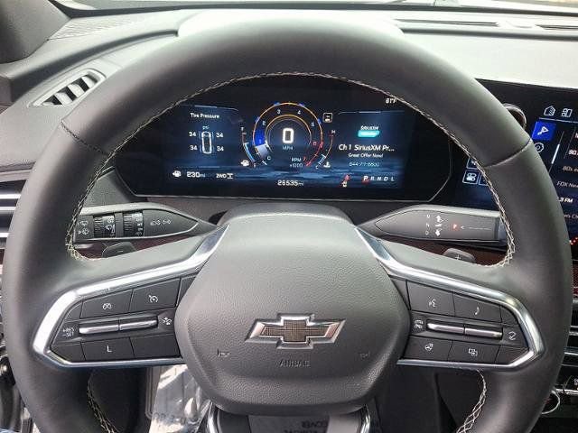 Used 2025 Chevrolet Traverse Z71 w/ Driver Confidence Package image 23