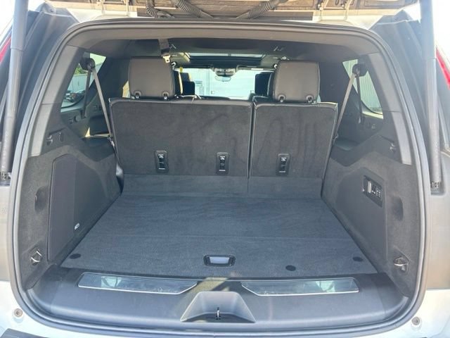 Certified 2024 Cadillac Escalade ESV Premium Luxury w/ Performance Package AWD/4WD image 25