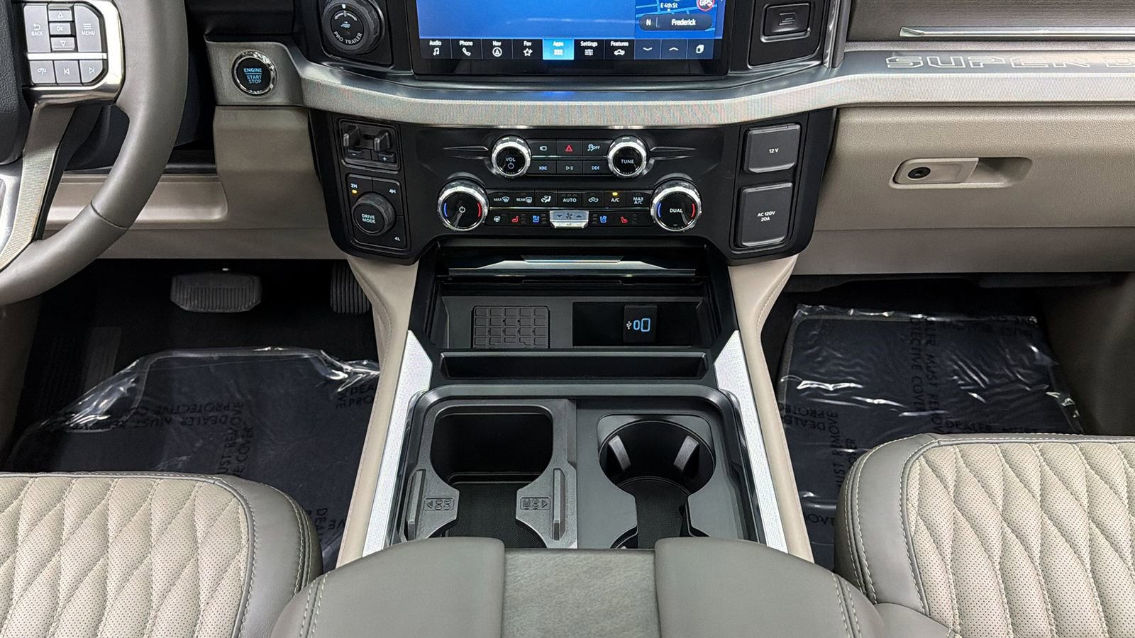 Used 2026 Ford F450 Platinum w/ Platinum Plus Package image 36