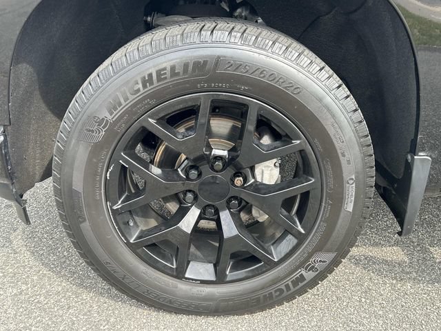 Used 2020 Chevrolet Silverado 1500 RST w/ Rally Edition AWD/4WD image 9