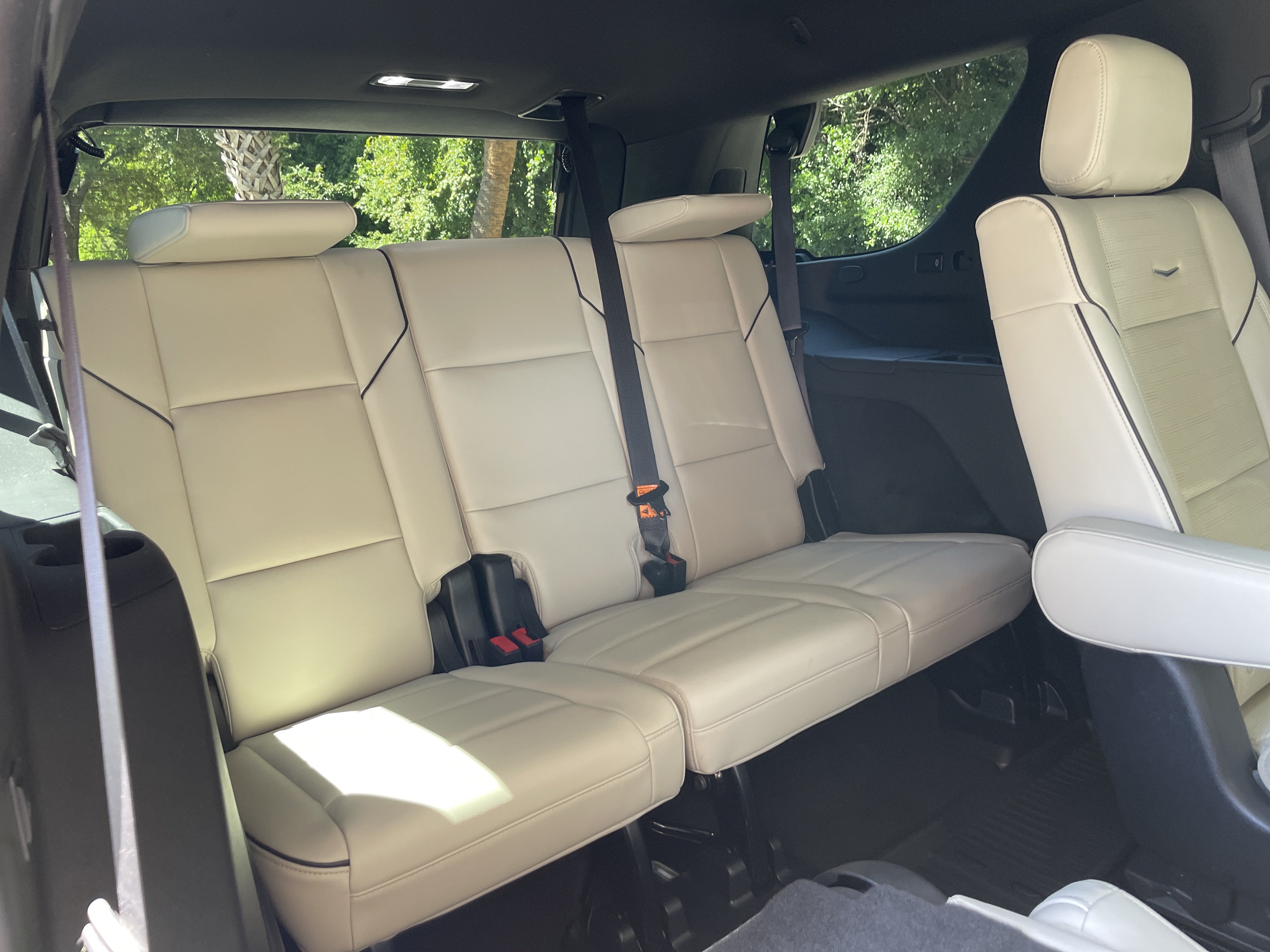 Used 2021 Cadillac Escalade Sport w/ Driver Assist Tech Package AWD/4WD image 32