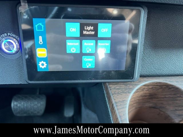 Used 2023 Mercedes-Benz Sprinter 3500 image 18