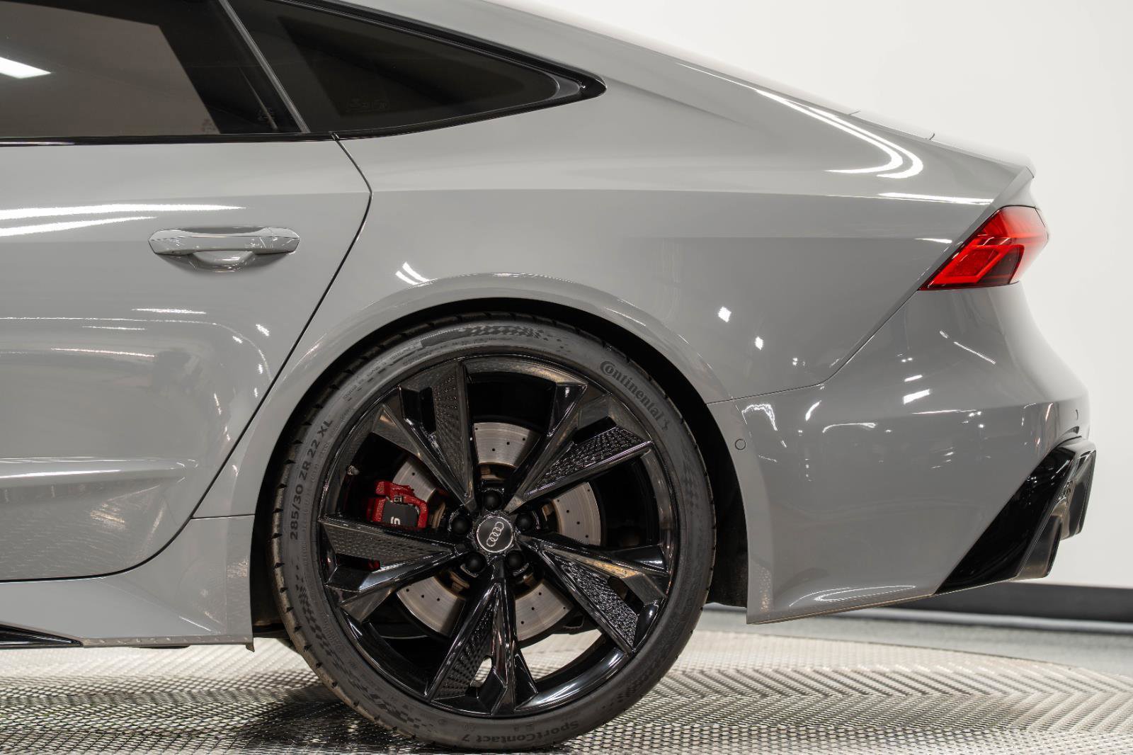 Used 2021 Audi RS 7 Sportback w/ Black Optic Package image 10