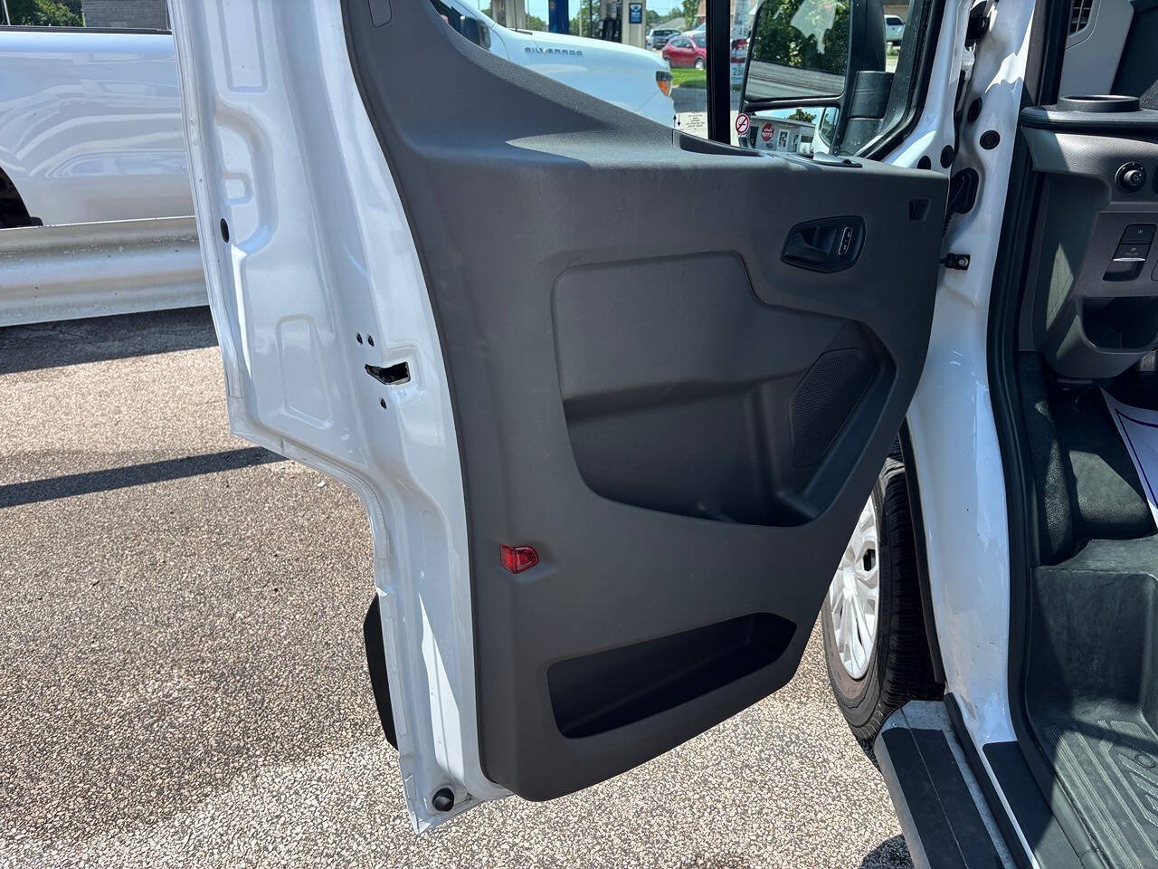 Used 2025 Ford Transit 250 Low Roof w/ Exterior Upgrade Package RWD image 9