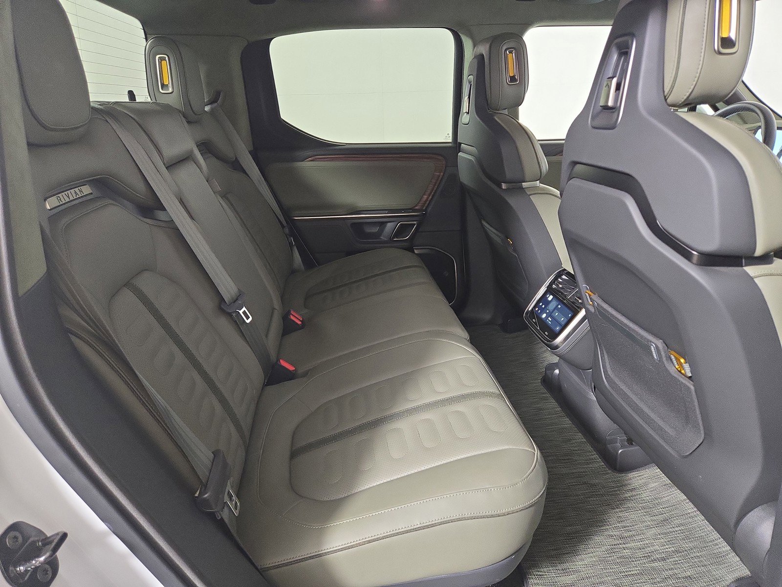 Used 2024 Rivian R1T Launch Edition AWD/4WD image 22
