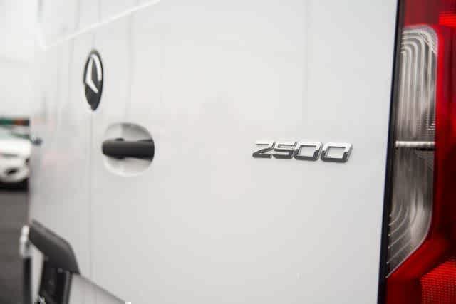 Used 2025 Mercedes-Benz Sprinter 2500 image 16