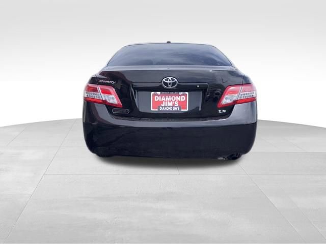 Used 2010 Toyota Camry LE FWD image 5