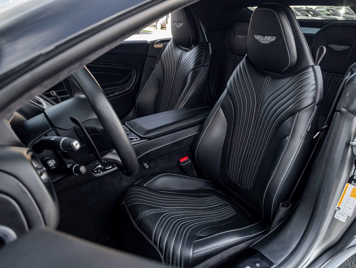Used 2019 Aston Martin DB11 Volante image 13