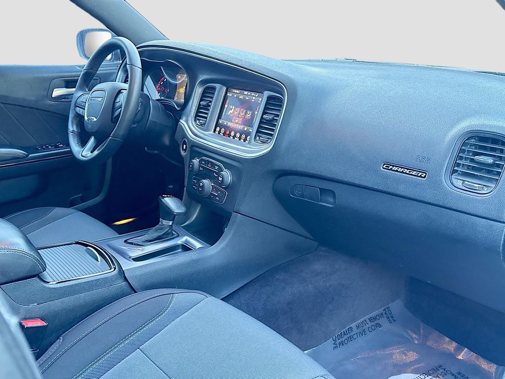 Used 2017 Dodge Charger SXT w/ Driver Confidence Group AWD/4WD image 29