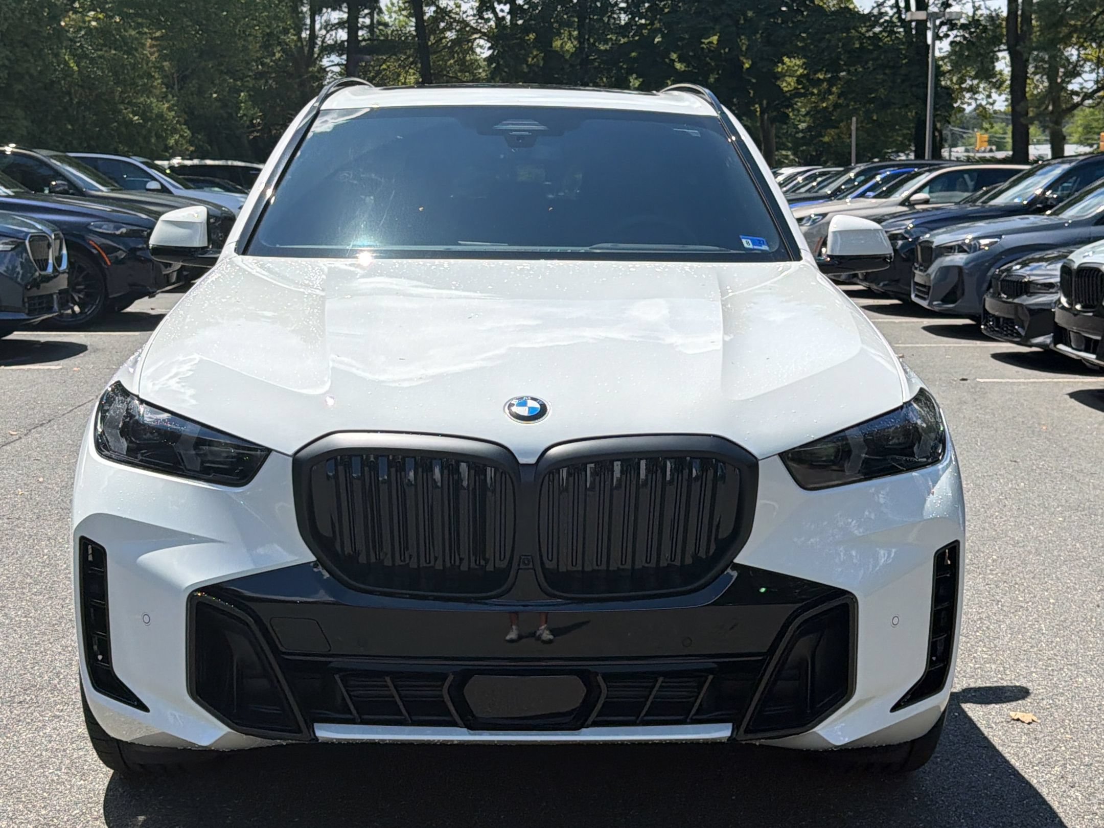 New 2026 BMW X5 xDrive40i w/ M Sport Package AWD/4WD image 6