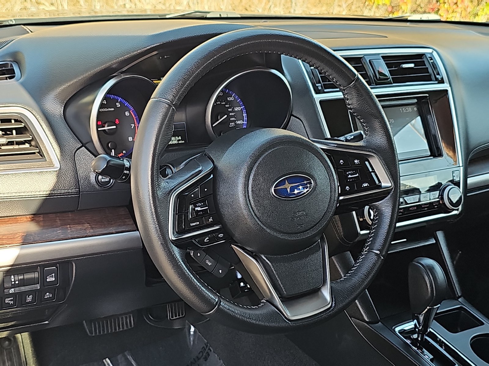 Used 2019 Subaru Outback 2.5i Limited AWD/4WD image 16