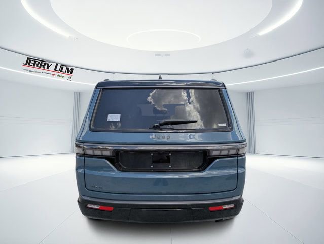 New 2026 Jeep Grand Wagoneer Summit AWD/4WD image 4